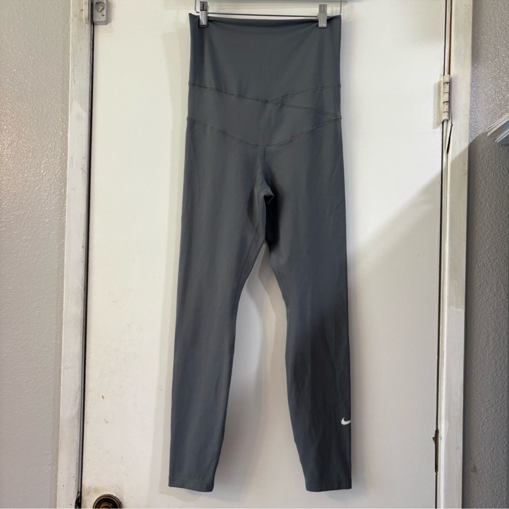 Nike One Women's High-Waisted Leggings Active Maternity Over Belly Yoga Pants M